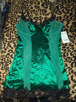 PLUS SIZE LINGERIE
