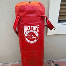 Boxing bag, boxing glove, boxing headgear, weight bench decline
