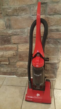 Dirt devil vacuum cleaner bagless works great