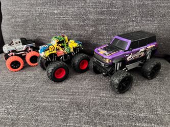 Self propelled monster trucks