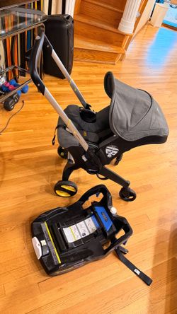 Doona stroller with base