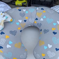 Boppy Nursing Pillow Bare Naked Original Support W/ 2 Covers Hearts Gray White