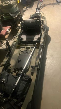 Ascend  12t kayak w/ accessories