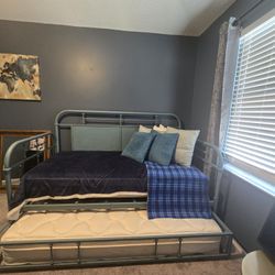 Pullout Bed with Trundle