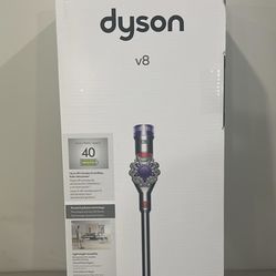 Dyson v8 cordless vacuum ** NEW IN BOX