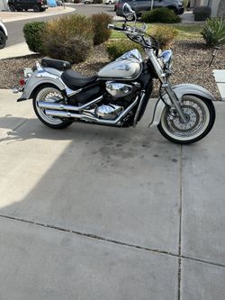 2004 Suzuki Intruder 800