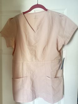 New Jaanuu Scrub Top