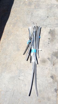 1965 pontiac gto window trim.