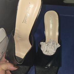 Size 10   Casual/Dressy $8 Black Platform Heels