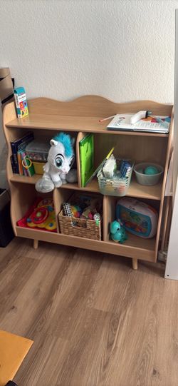 Kids book shelf and toy storage