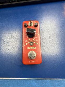 Donner Harmonic Square digital octave and pitch shifter mini pedal.