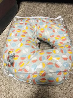 Feeding Pillow