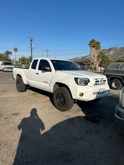 2015 Toyota Tacoma manual 4cyl