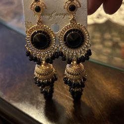 Ladies, Earrings, Black And Gold Collar Brand New