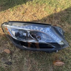 2014 2015 2016 2017 Mercedes-Benz S550 Right Passenger Side Headlight