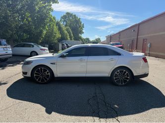 2018 Ford Taurus
