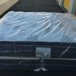 Brand new king size pillowtop mattress included box spring.