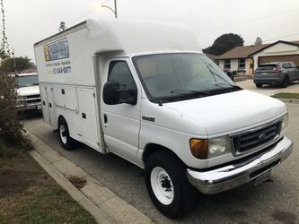 2004 Ford E-350