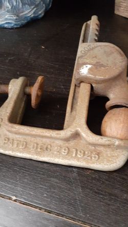 Antique Squirrel nut cracker
