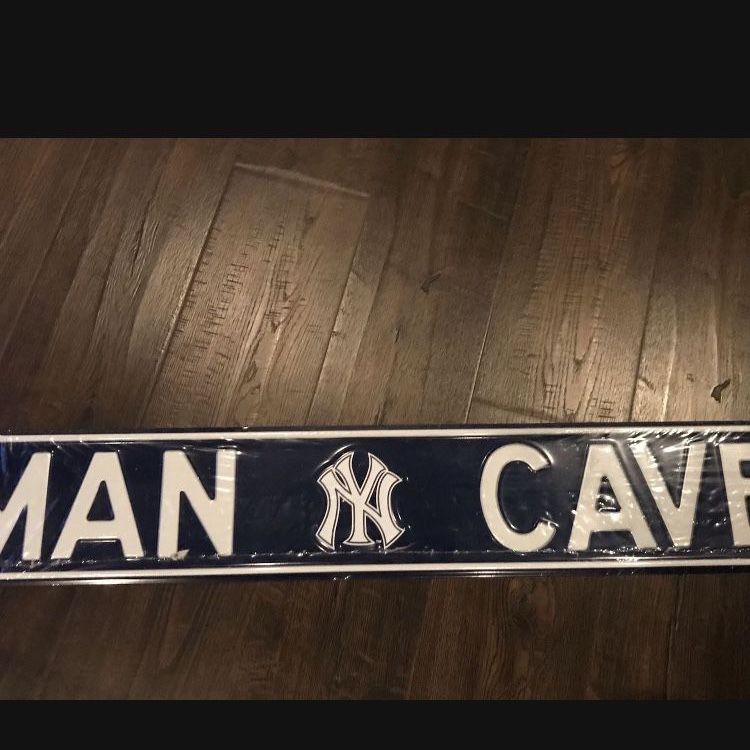 New York Yankees Fan Cave Wood Sign