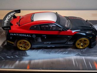 red & black RC drift car
