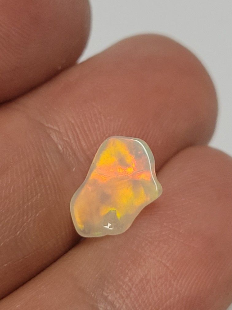 Amazing Natural Ethiopian Fire Opal Orange To Yellow To Green