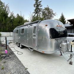 1973 Airstream 29’ Ambassador Trailer Camper 