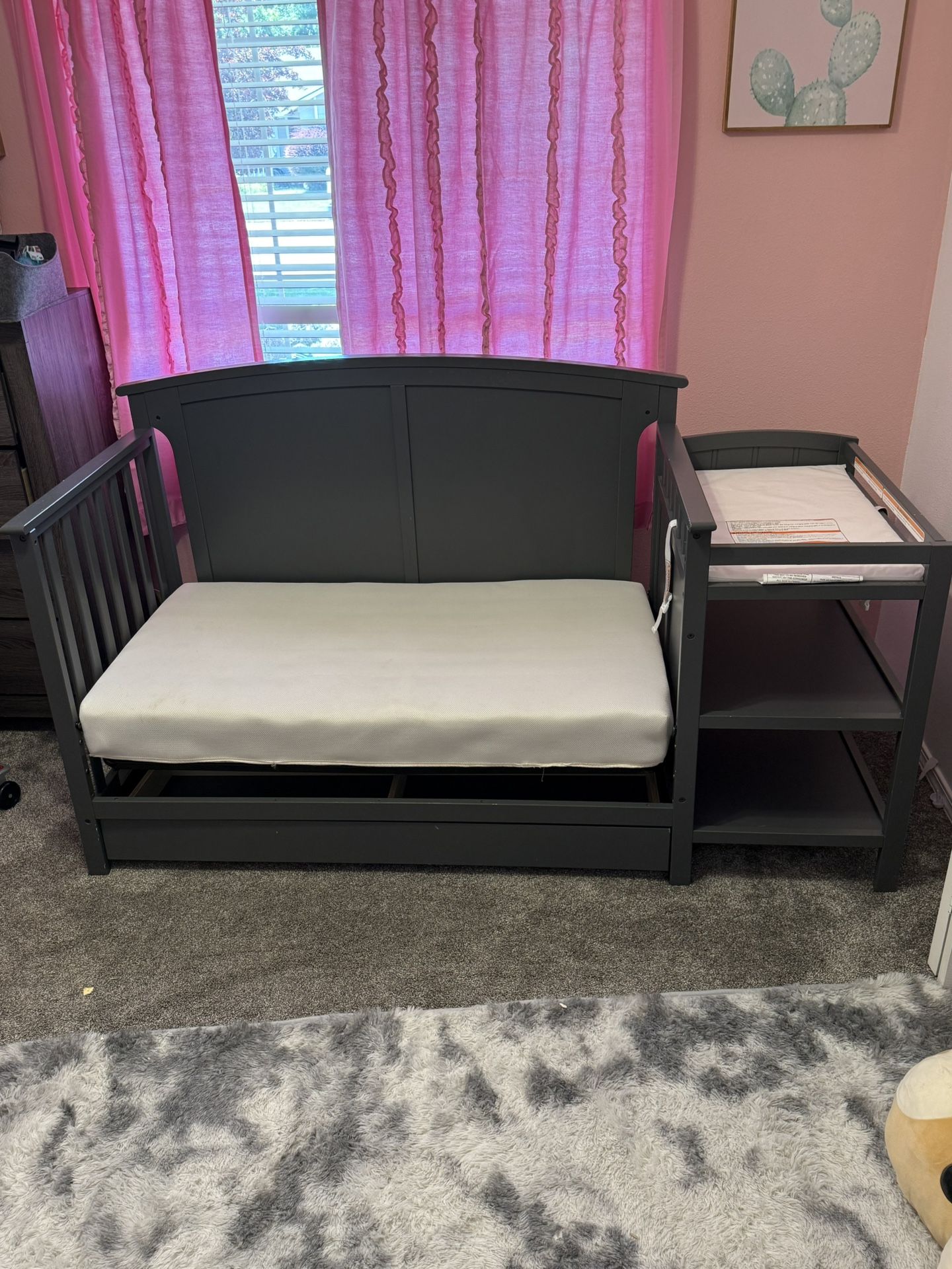 Delta Convertible Crib