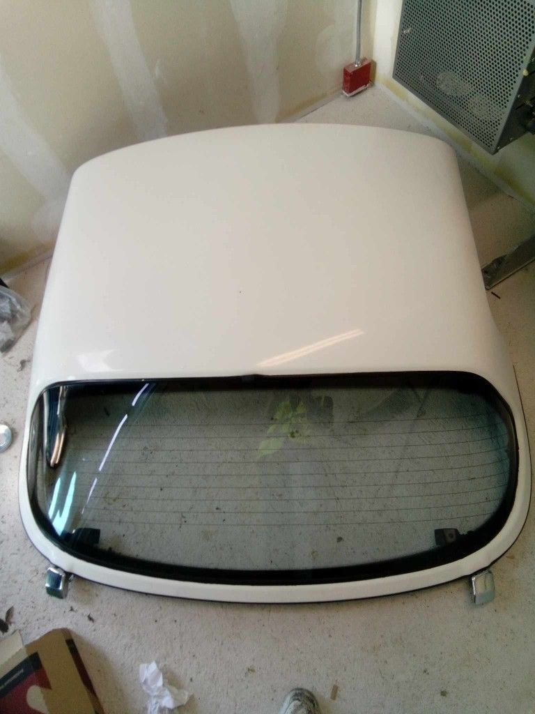 Oem Miata Hardtop. White. Great Condition