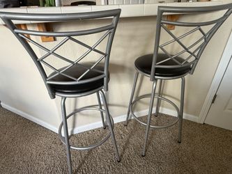 Metal bar stool
