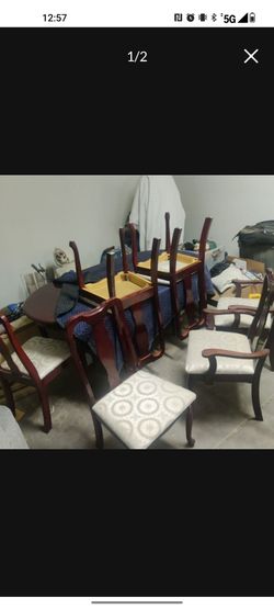 Table 6 chairs