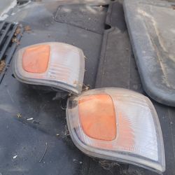 3rd Gen 4runner Front Corner Light