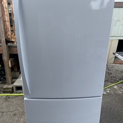 Kenmore Refrigerator Fully Functional 