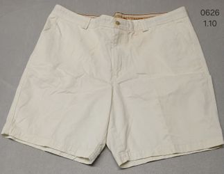 Tommy Bahama (40) Mens Khaki (2) Shorts