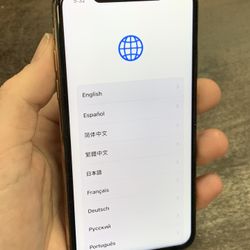 iPhone XS - 64GB - Unlocked