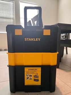 Stanley essential rolling workshop