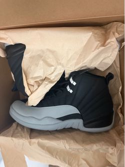 AIR JORDAN 12 RETRO size 10.5
