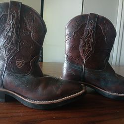 Ariat Boots 6-7