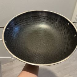Hexclad Stickless Pot 14 inch WOK