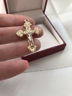 Beautiful NEW 14K Gold CRUCIFIX CROSS