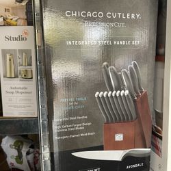 Chicago Cutlery Avondale 16 Pc Block Set
