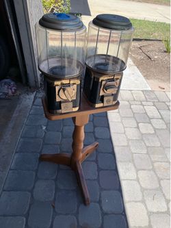 Candy dispenser machine