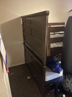 Bunk beds + mattress
