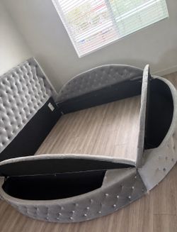 King bed frames