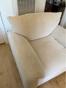 Moving Sale: Living room / Bedroom chair