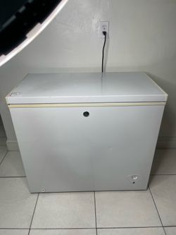 Chest freezer