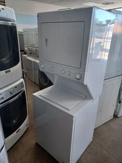 FRIGIDAIRE 27INCH UNITIZED WASHER AND ELECTRIC DRYER STACK