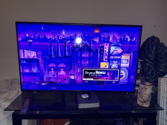 VIZIO 55” Smart TV + Roku Streaming Device – Excellent Condition