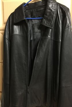 Men’s Leather Jacket
