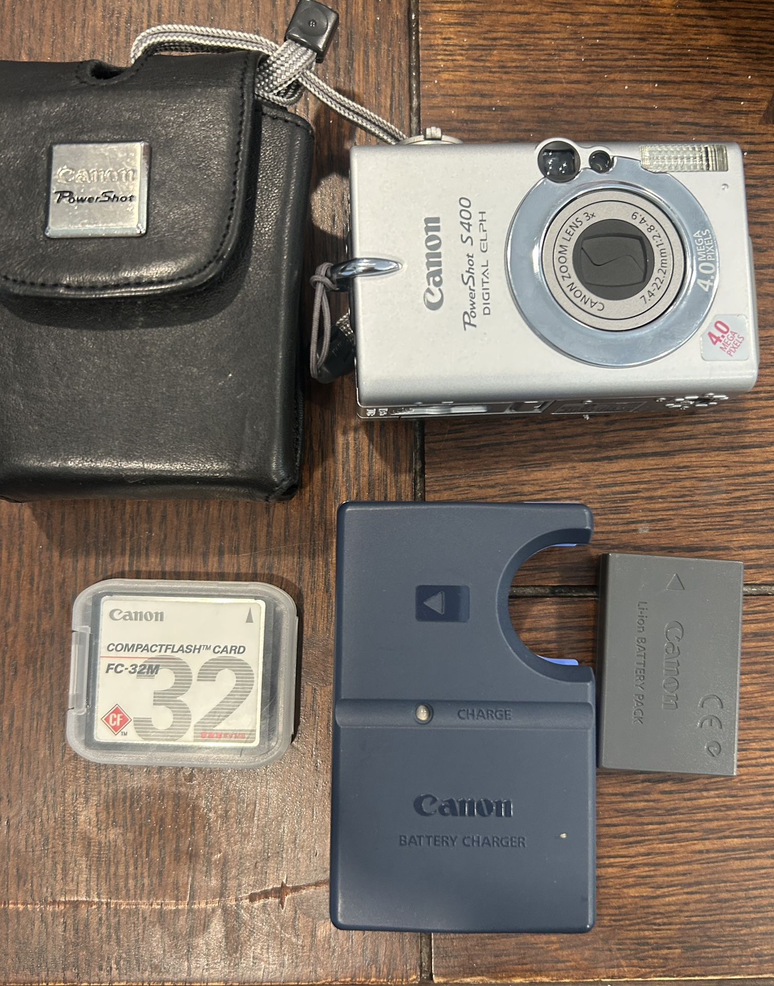 Canon PowerShot S400 4.0 Digital Elph 4.0 Mega Pixels